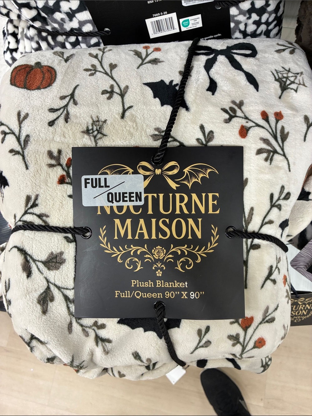 Plush Blanket - Halloween Pumpkin & Bat Design (Cream)